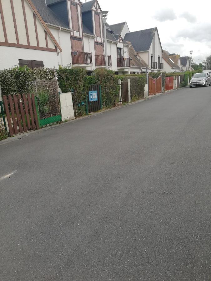 Ferienwohnung Juno Courseulles-sur-Mer Exterior foto